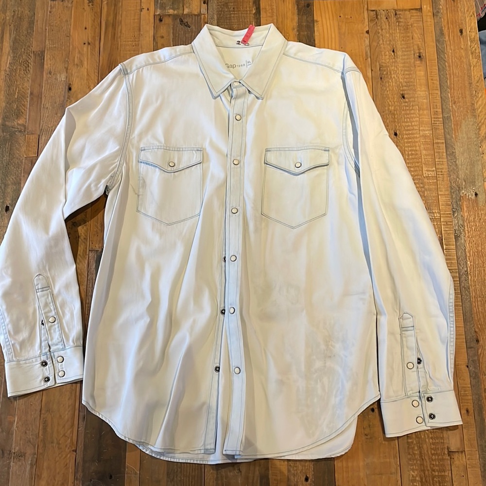Gap Shirt